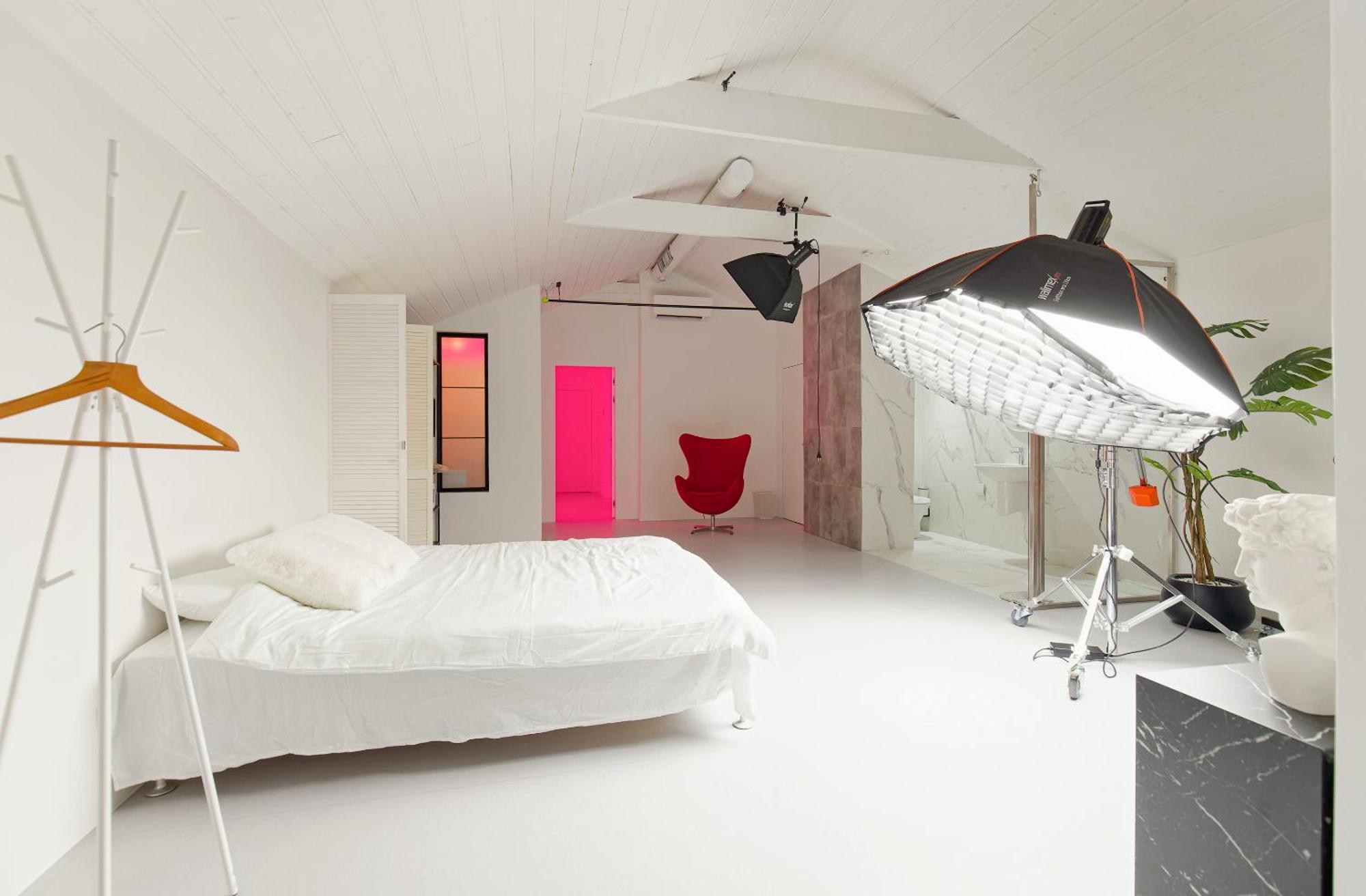 Apartment Dreamers